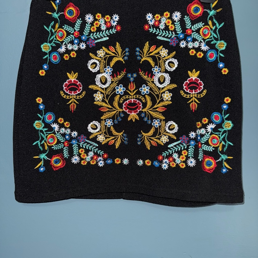 SHEIN Black Skirt with Colorful Embroidery